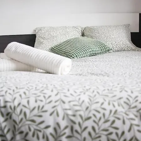 Apartamento Duplex Avec Jardin - 2 Parkings Prives - 2 Chambres